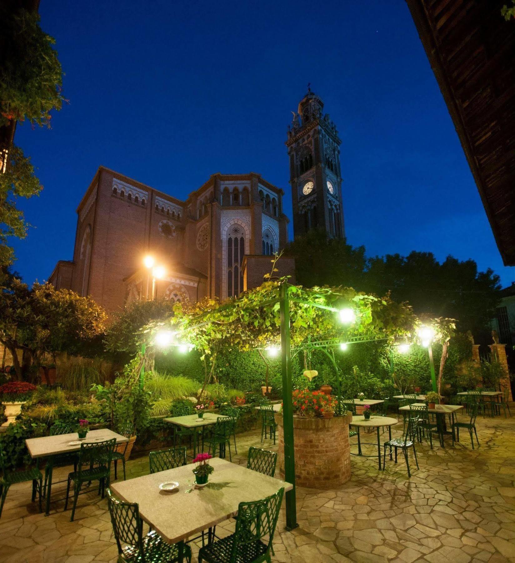 Felicin - Ristorante Albergo Dimora Storica Monforte dʼAlba Exterior foto